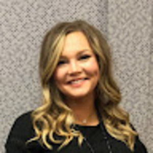 Meet your Posher, Elyse